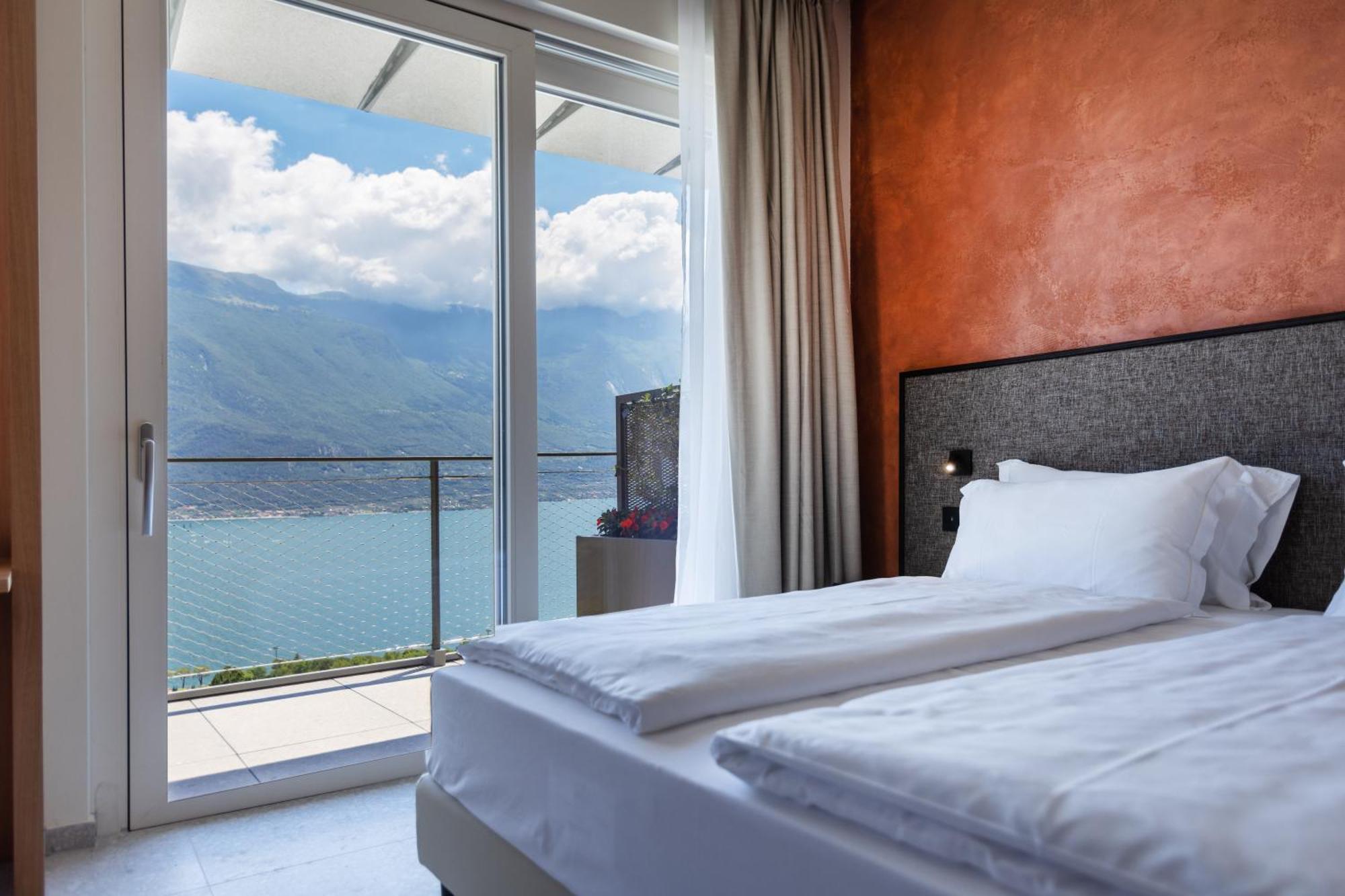 Llac Living Nature Hotel Limone sul Garda Esterno foto