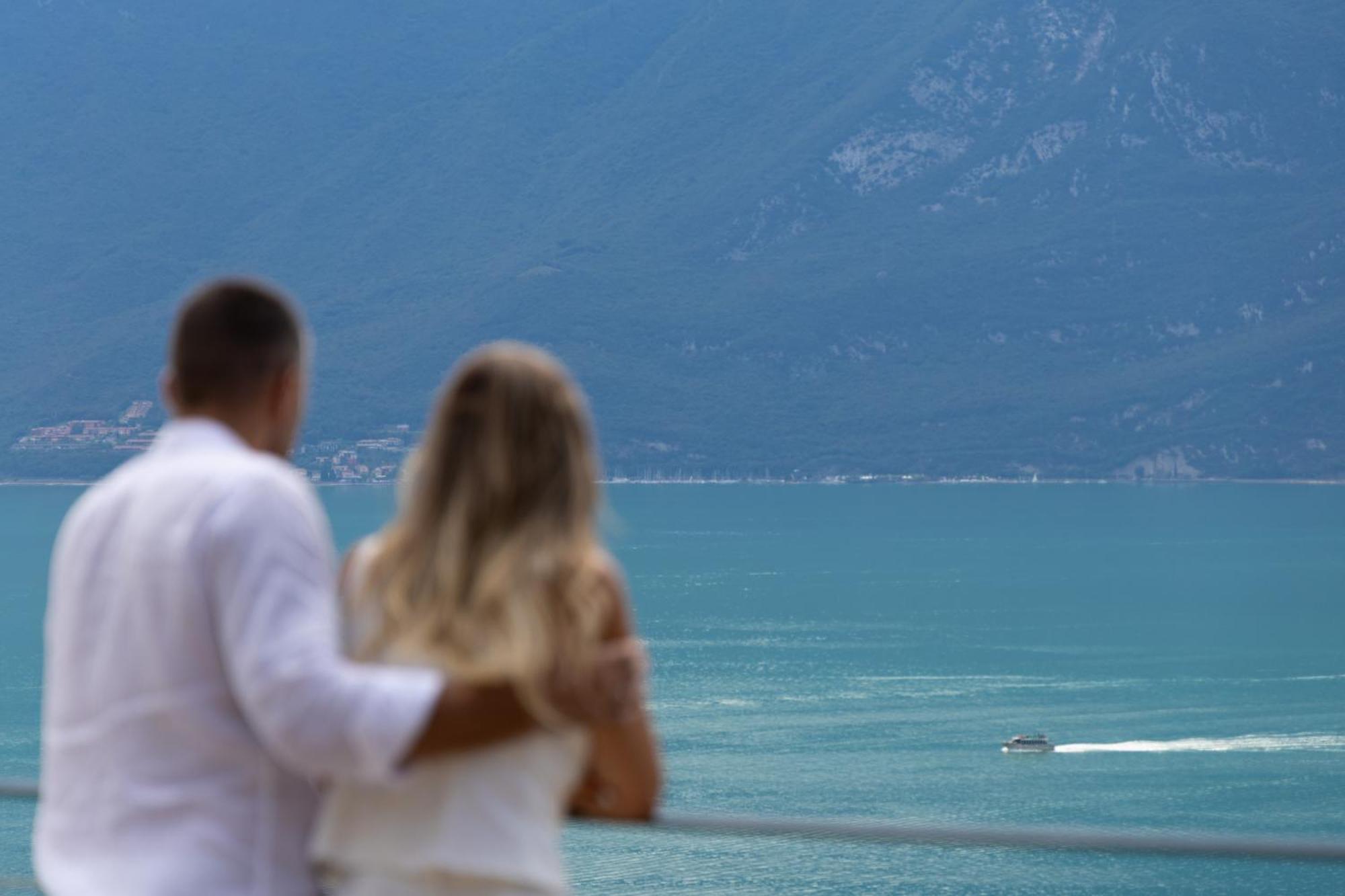 Llac Living Nature Hotel Limone sul Garda Esterno foto