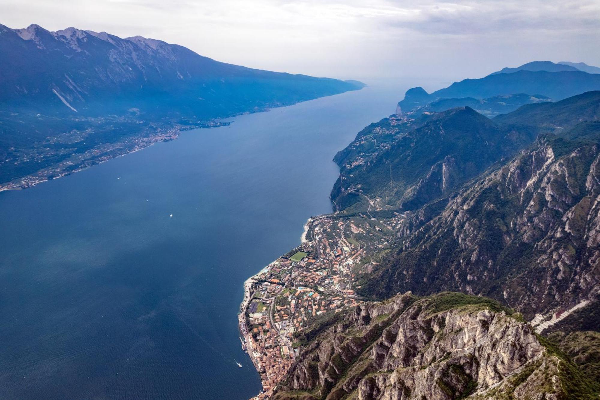 Llac Living Nature Hotel Limone sul Garda Esterno foto