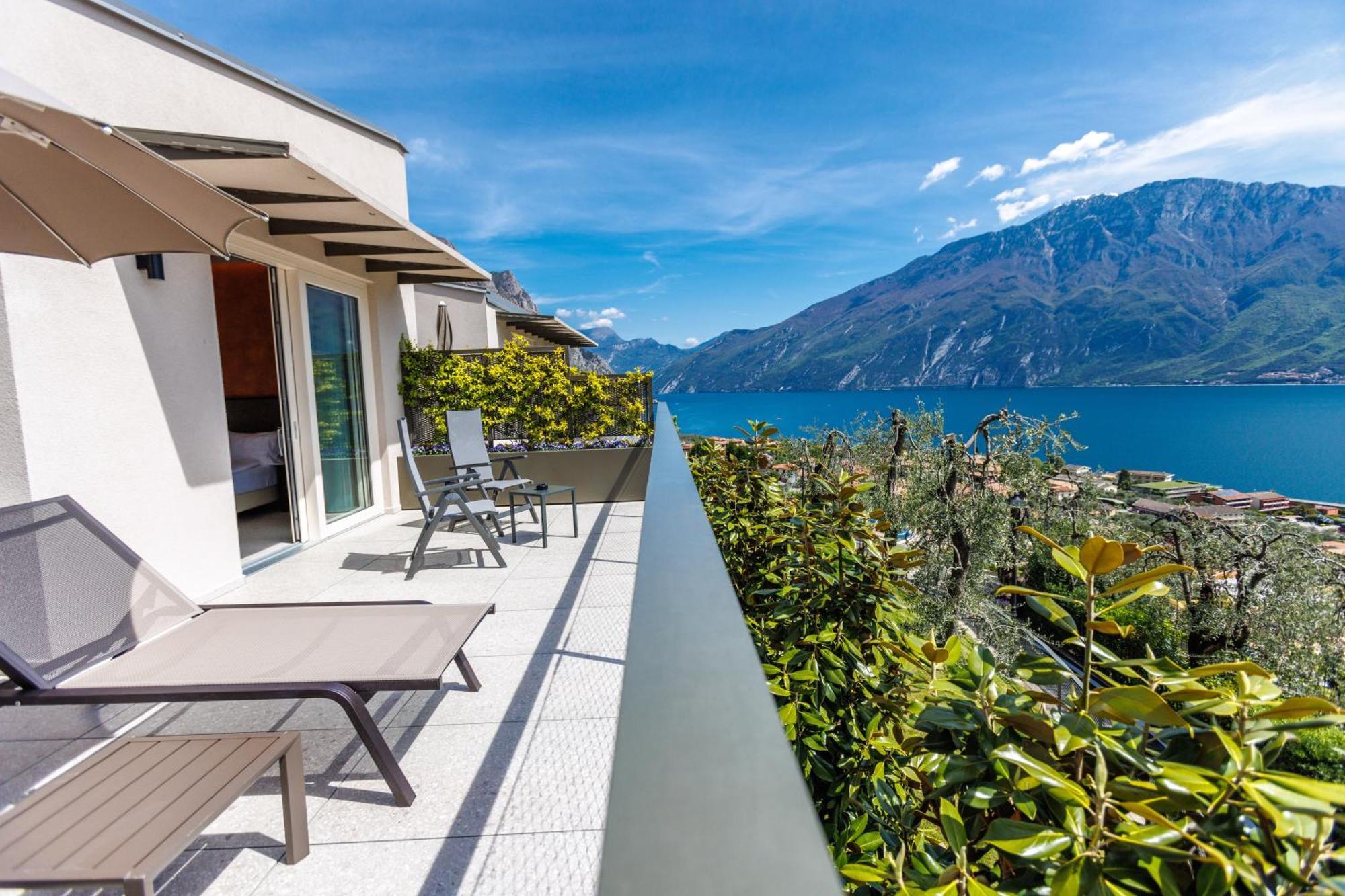 Llac Living Nature Hotel Limone sul Garda Esterno foto