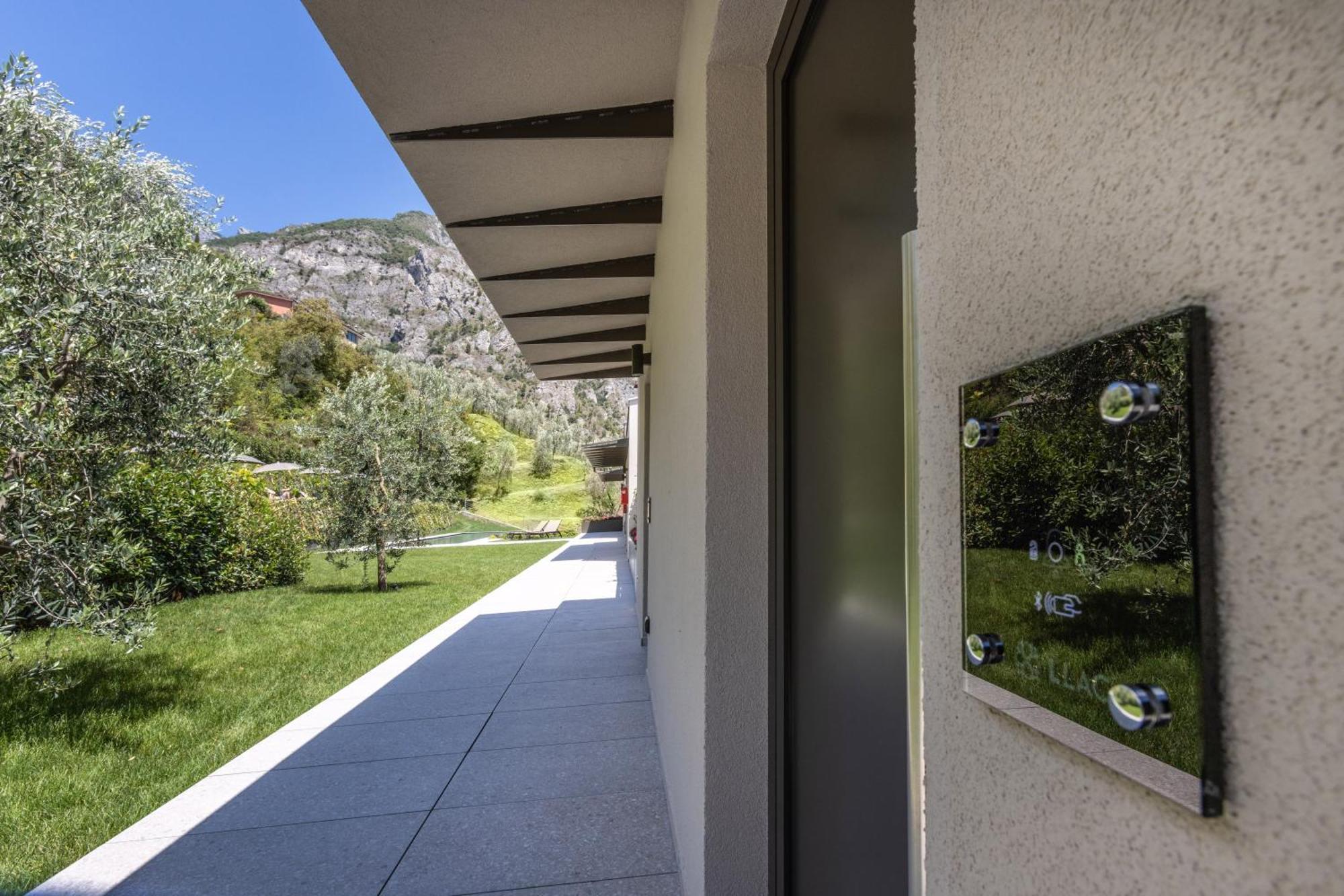 Llac Living Nature Hotel Limone sul Garda Esterno foto