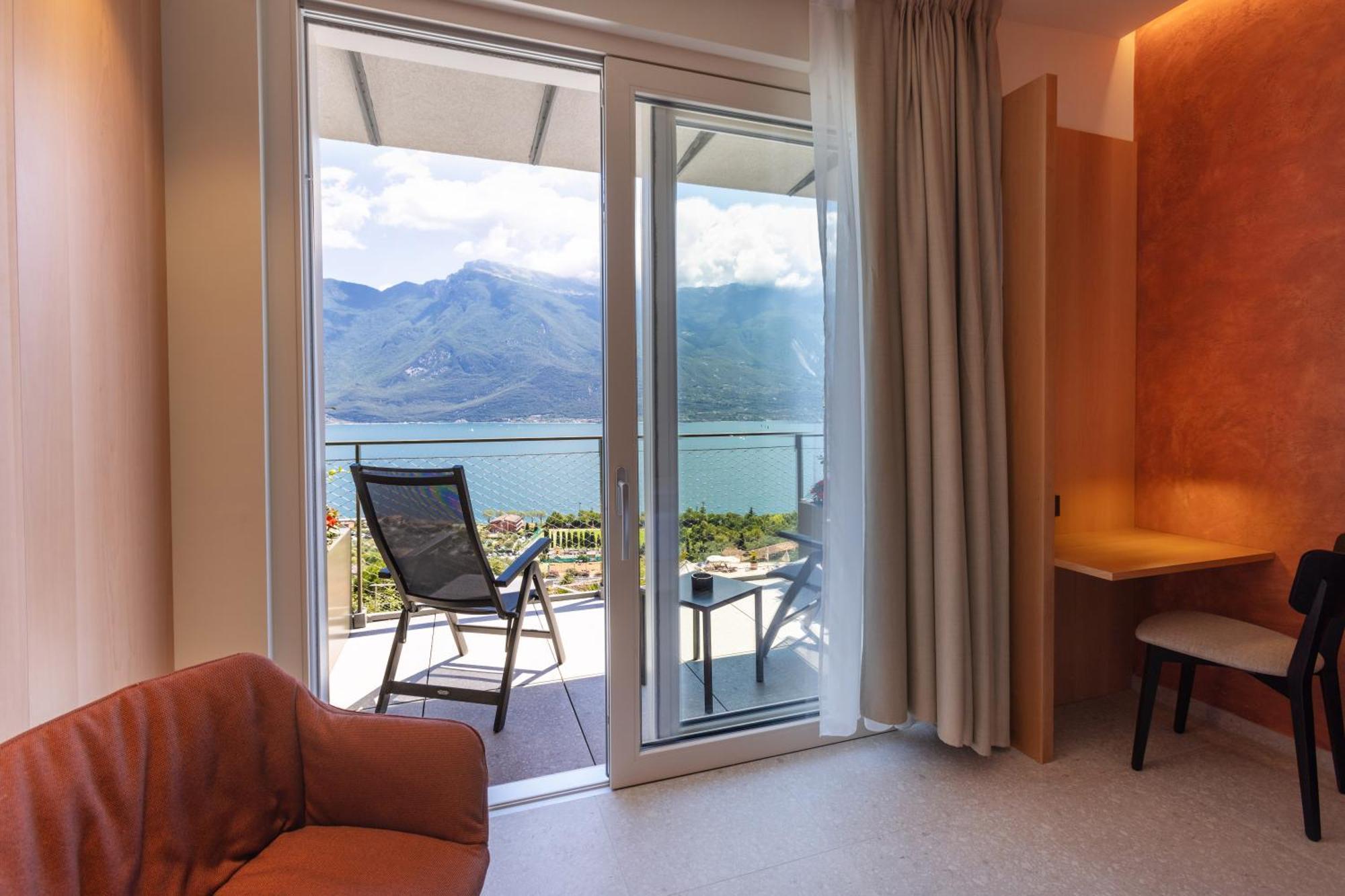 Llac Living Nature Hotel Limone sul Garda Camera foto