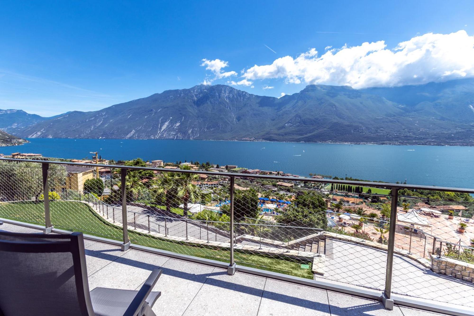 Llac Living Nature Hotel Limone sul Garda Esterno foto
